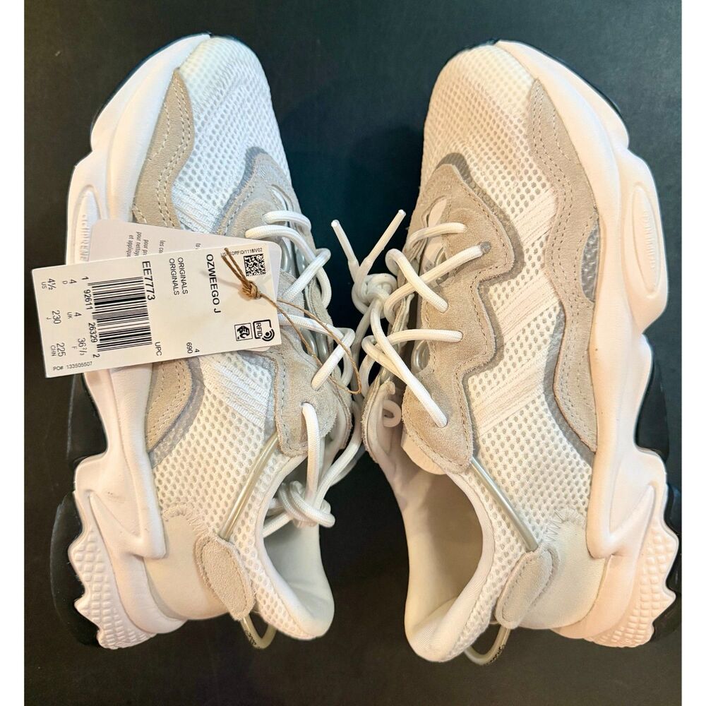 Adidas Originals Ozweego Shoes Youth Size 4.5 White NWOB
